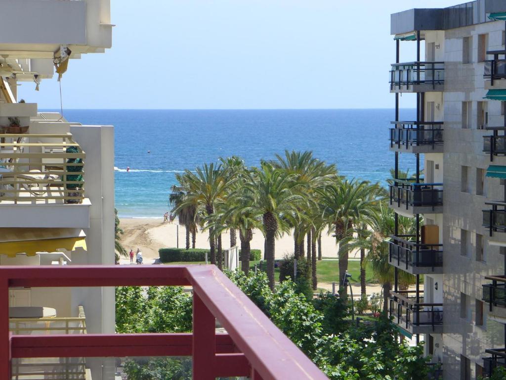 Rentalmar Atlantida Apartamentos Salou Esterno foto